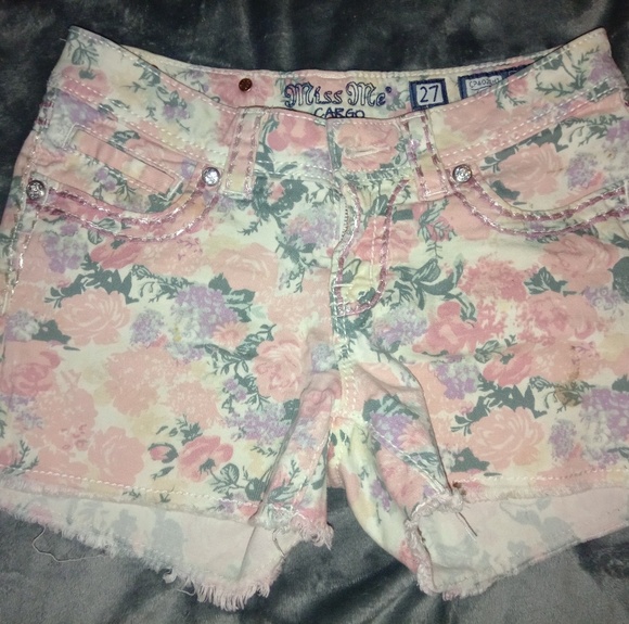 Shorts - Picture 1 of 3